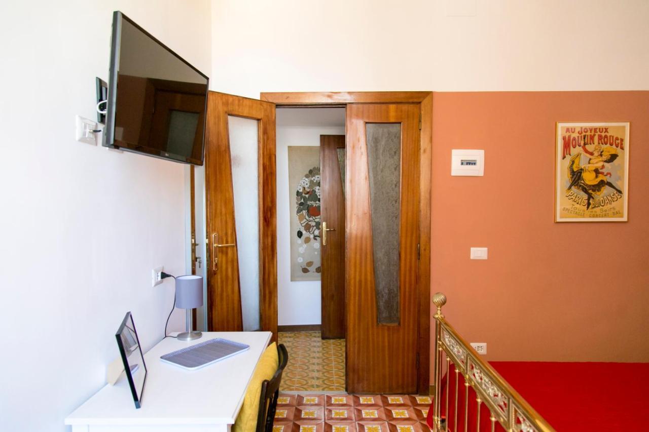 A Casa Di Nina Guest House Napoli Eksteriør billede