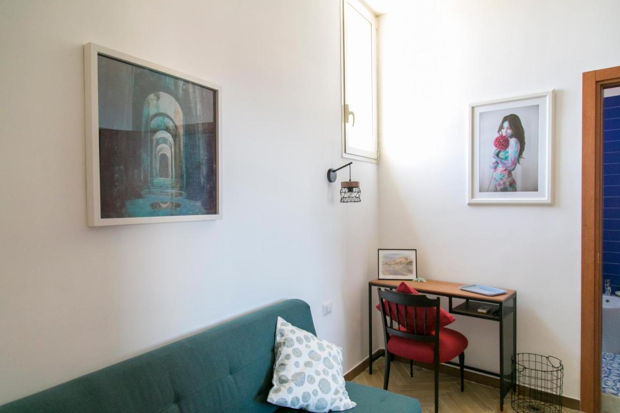 A Casa Di Nina Guest House Napoli Eksteriør billede