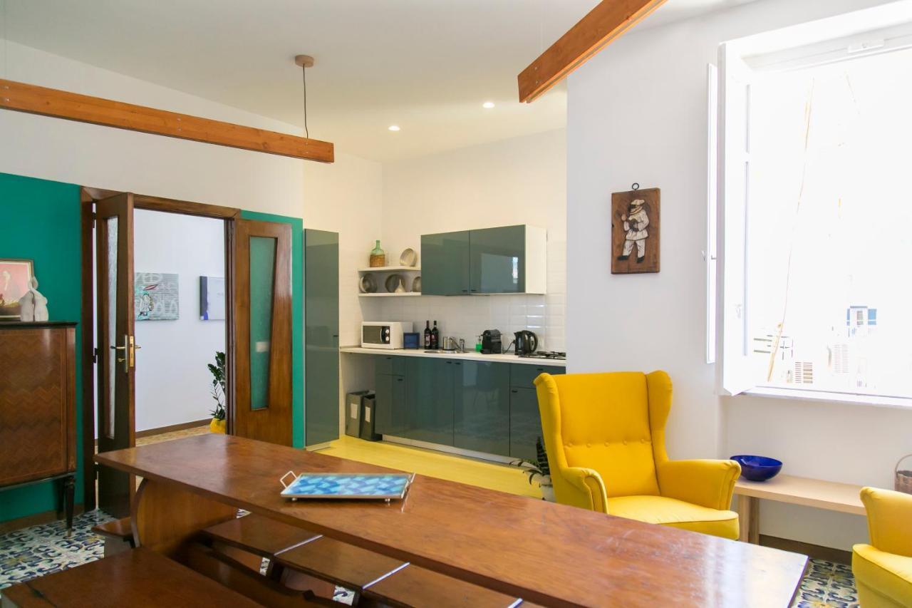 A Casa Di Nina Guest House Napoli Eksteriør billede
